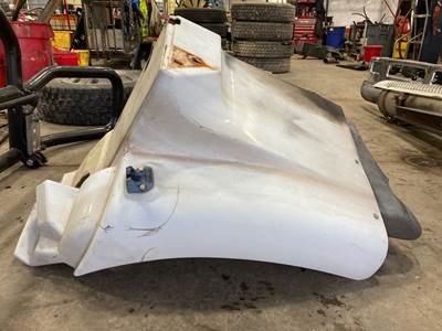 International 9100 Fender