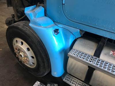 International 9200 Fender