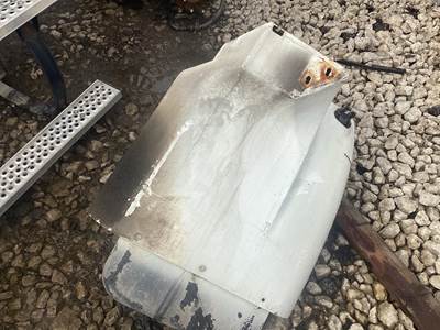 International 9200 Fender