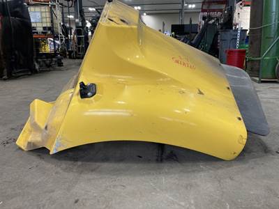 International 9200 Fender