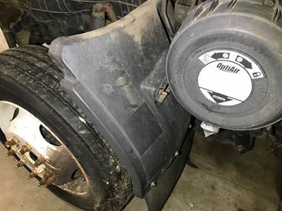 International CF600 Fender