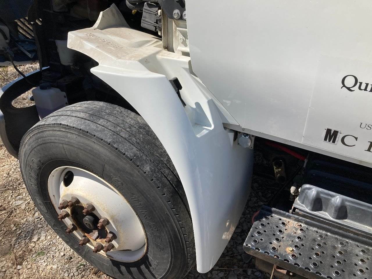 2015 International DuraStar 4300 Fender for a International Durastar