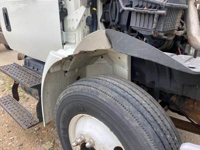 International DuraStar 4300 Fender for a International Durastar (4300)