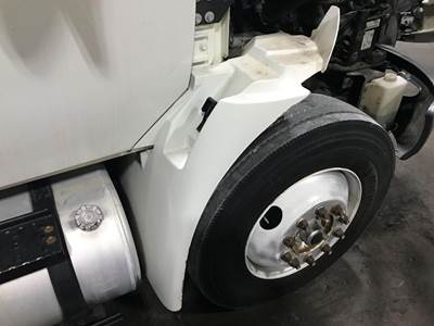 International DuraStar 4300 Fender for a International Durastar (4300)