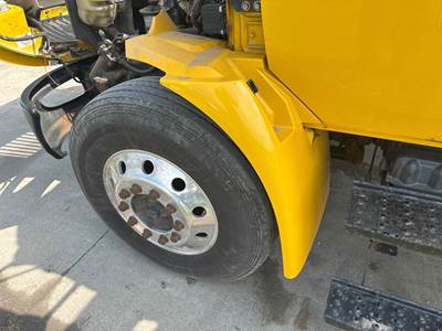 International DuraStar 4300 Fender for a International Durastar (4300)