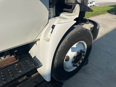 International DuraStar 4300 Fender for a International Durastar (4300)