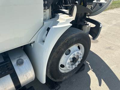 International DuraStar 4300 Fender for a International Durastar (4300)