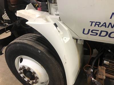 International DuraStar 4400 Fender for a International Durastar (4400)