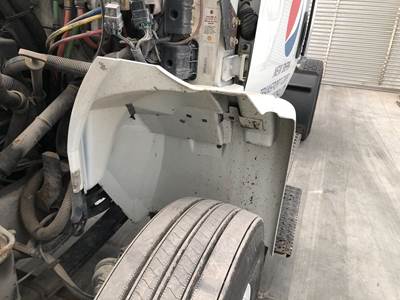 International DuraStar 4400 Fender for a International Durastar (4400)