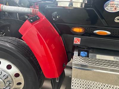 International HX520 Fender