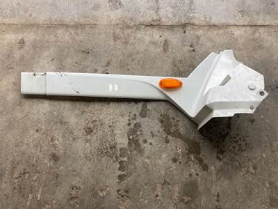 International LT Fender