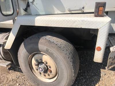 International Paystar 5000 Fender for a International 5000 (Paystar)