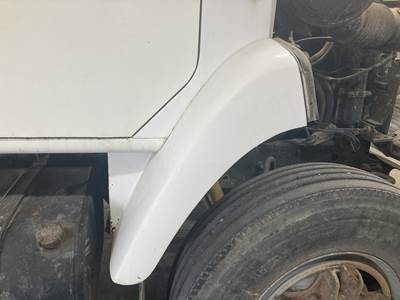 International S2300 Fender