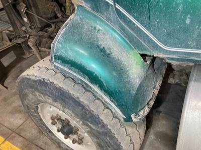 International S2600 Fender