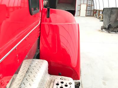 Kenworth T440 Fender