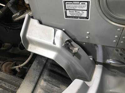 Kenworth T660 Fender