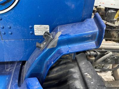 Kenworth T660 Fender