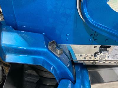 Kenworth T660 Fender