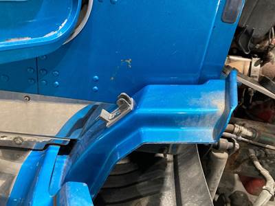 Kenworth T660 Fender