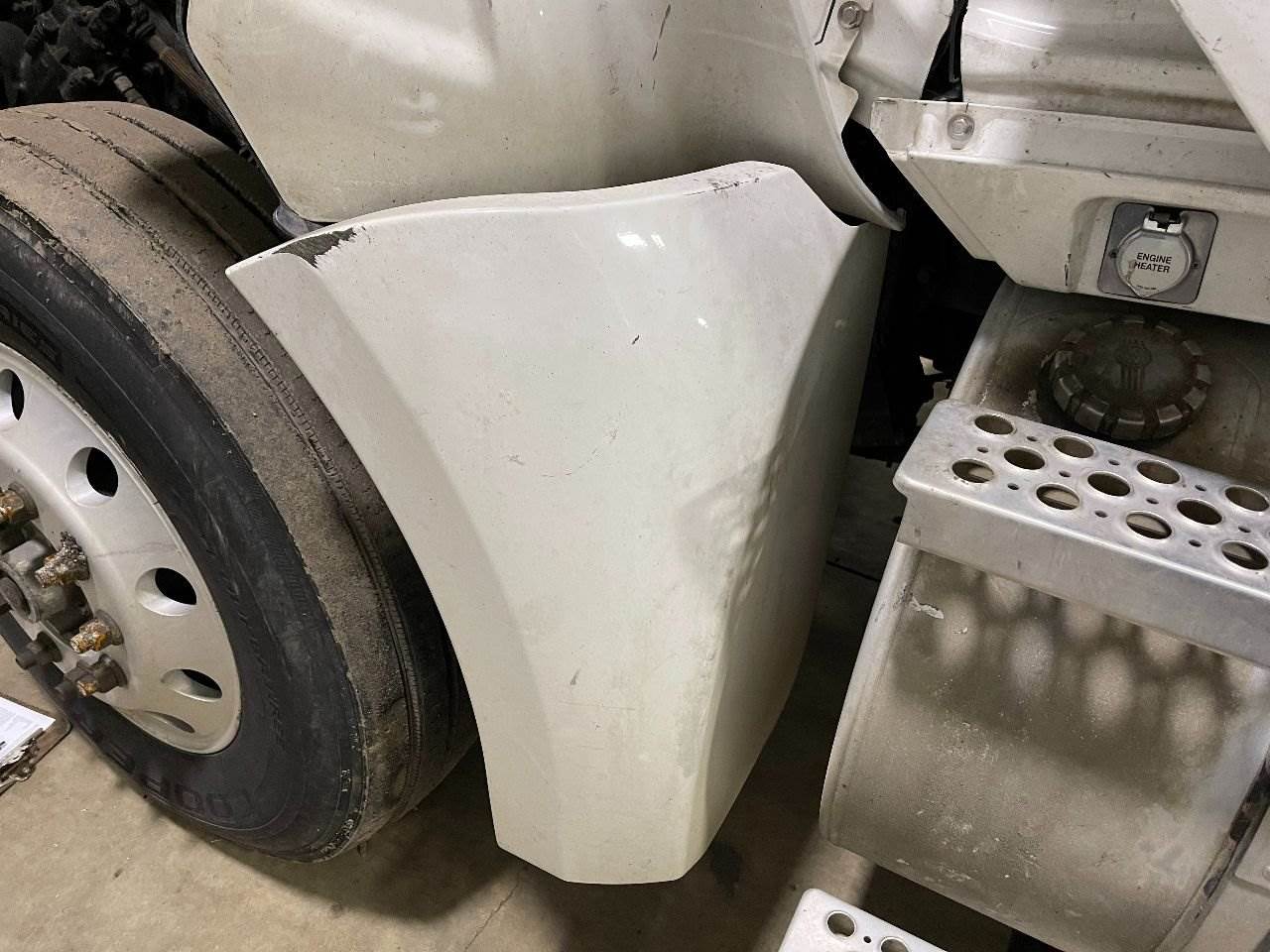 2015 Kenworth T680 Fender For Sale Winimac, IN 25373787