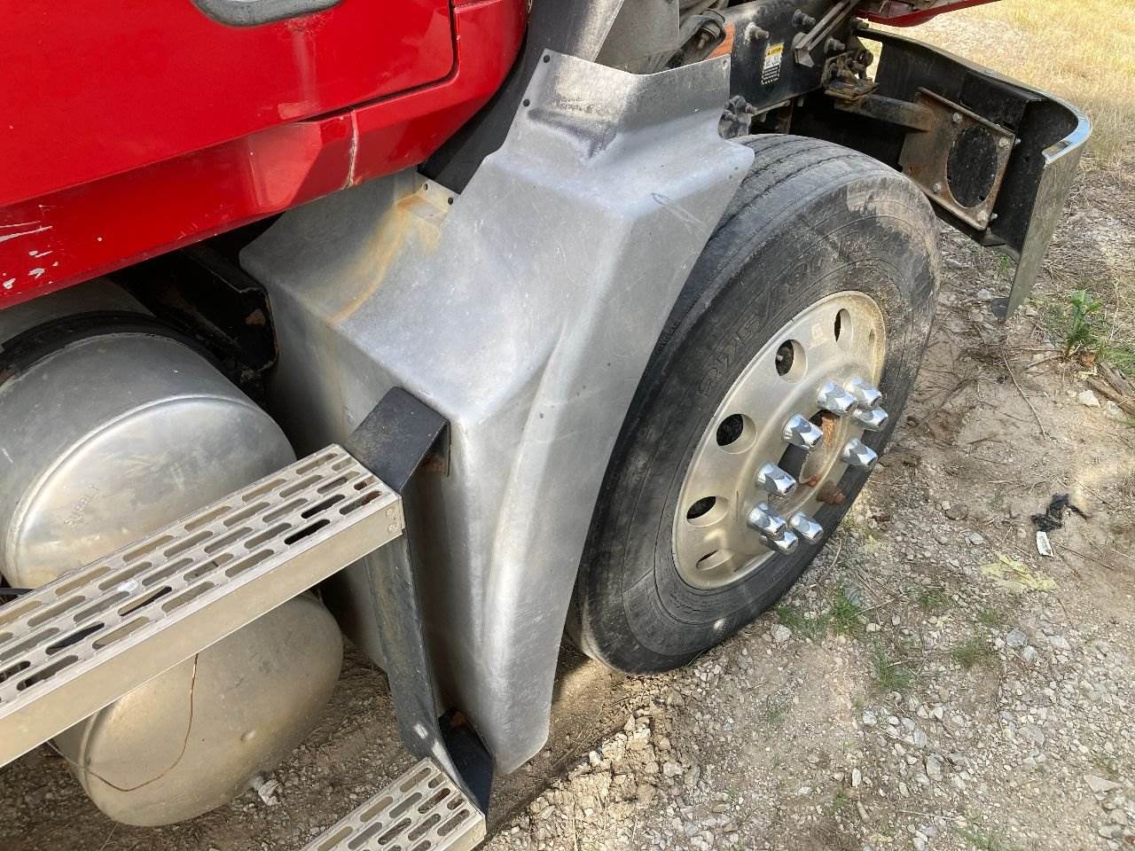 2002 Mack CH Fender For Sale Des Moines, IA 25446206