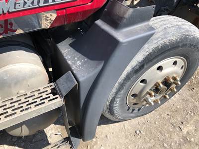 Mack CH Fender