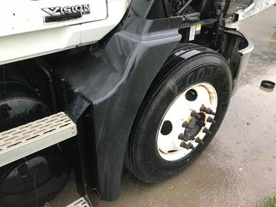 Mack CXN Fender