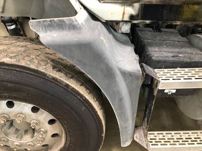 Mack CXN Fender