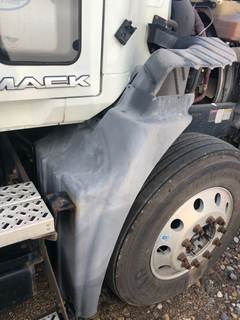 Mack CXU Fender