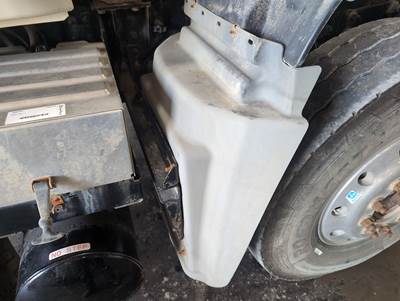 Mack GU400 Fender