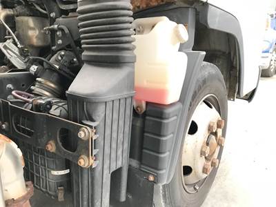 Mitsubishi FE Fender