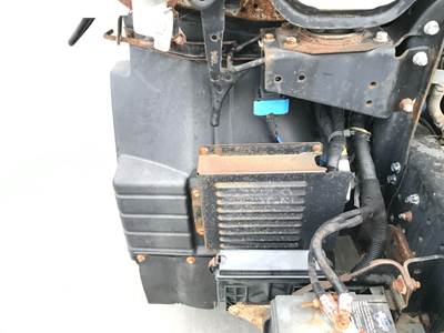 Mitsubishi Fuso Fender