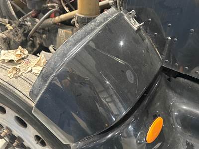 Peterbilt 386 Fender