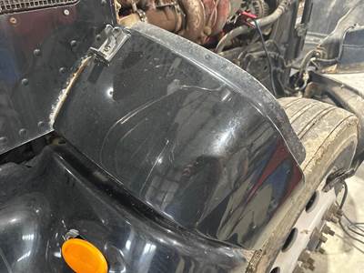 Peterbilt 386 Fender