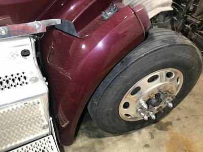 Peterbilt 579 Fender