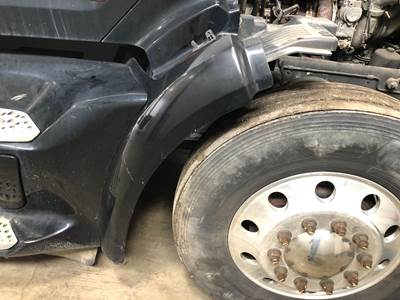 Peterbilt 579 Fender