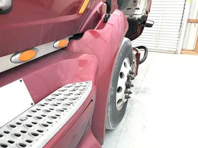 Peterbilt 579 Fender