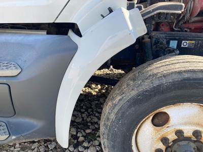 Peterbilt 579 Fender