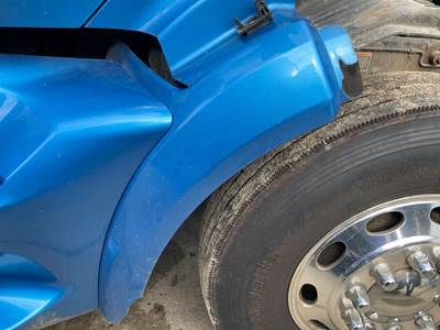 Peterbilt 579 Fender