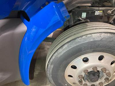 Peterbilt 579 Fender