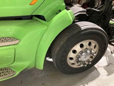 Peterbilt 579 Fender
