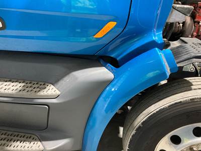 Peterbilt 579 Fender