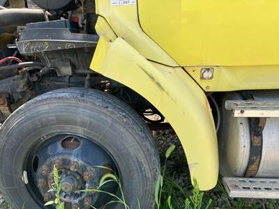 Sterling A9513 Fender