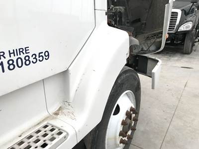 Volvo VNL Fender