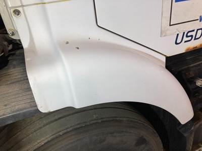 Volvo VNM Fender