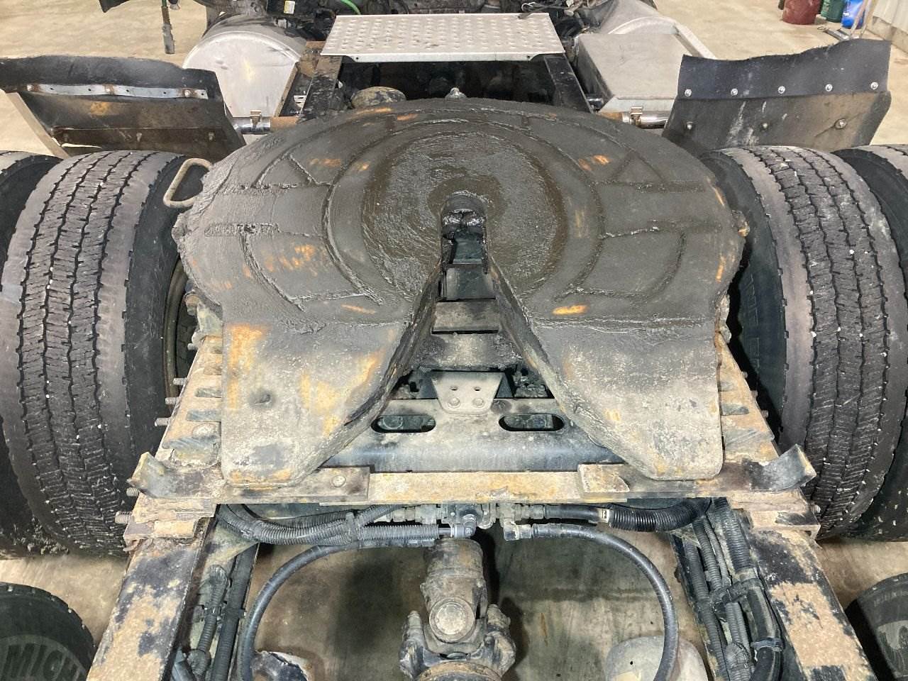 2016 Holland FW35 Fifth Wheel for a Freightliner 122SD For Sale Sioux