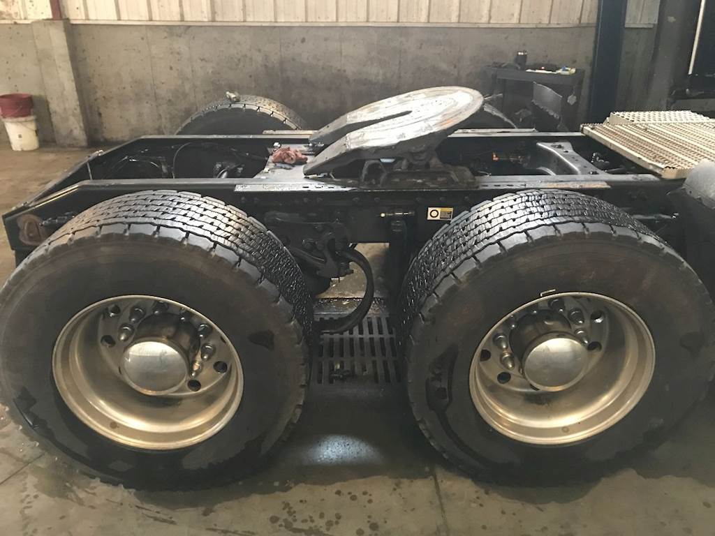 2015 Simplex ANY Fifth Wheel for a Peterbilt 579 For Sale Kansas City