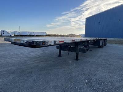 UTILITY 48x102 Combination Flatbed Trailer - Air Ride, Spread Axle