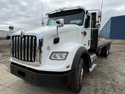 International HX Tandem Axle 28 ft Flatbed Truck - 455HP, 10 Speed Manual