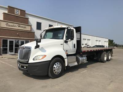 International LT Tandem Axle 24 ft Flatbed Truck - 450HP